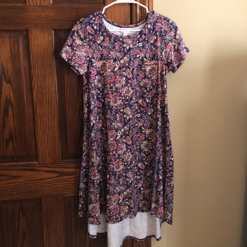 NWOT tags Lularoe Carly 💗💗